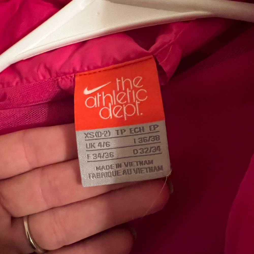 Nike jacket - Picture 3 of 3